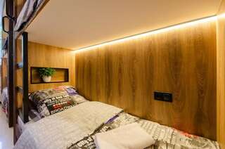 Хостелы Underground Hostel Киев Спальное место на двухъярусной кровати в общем номере для мужчин-18